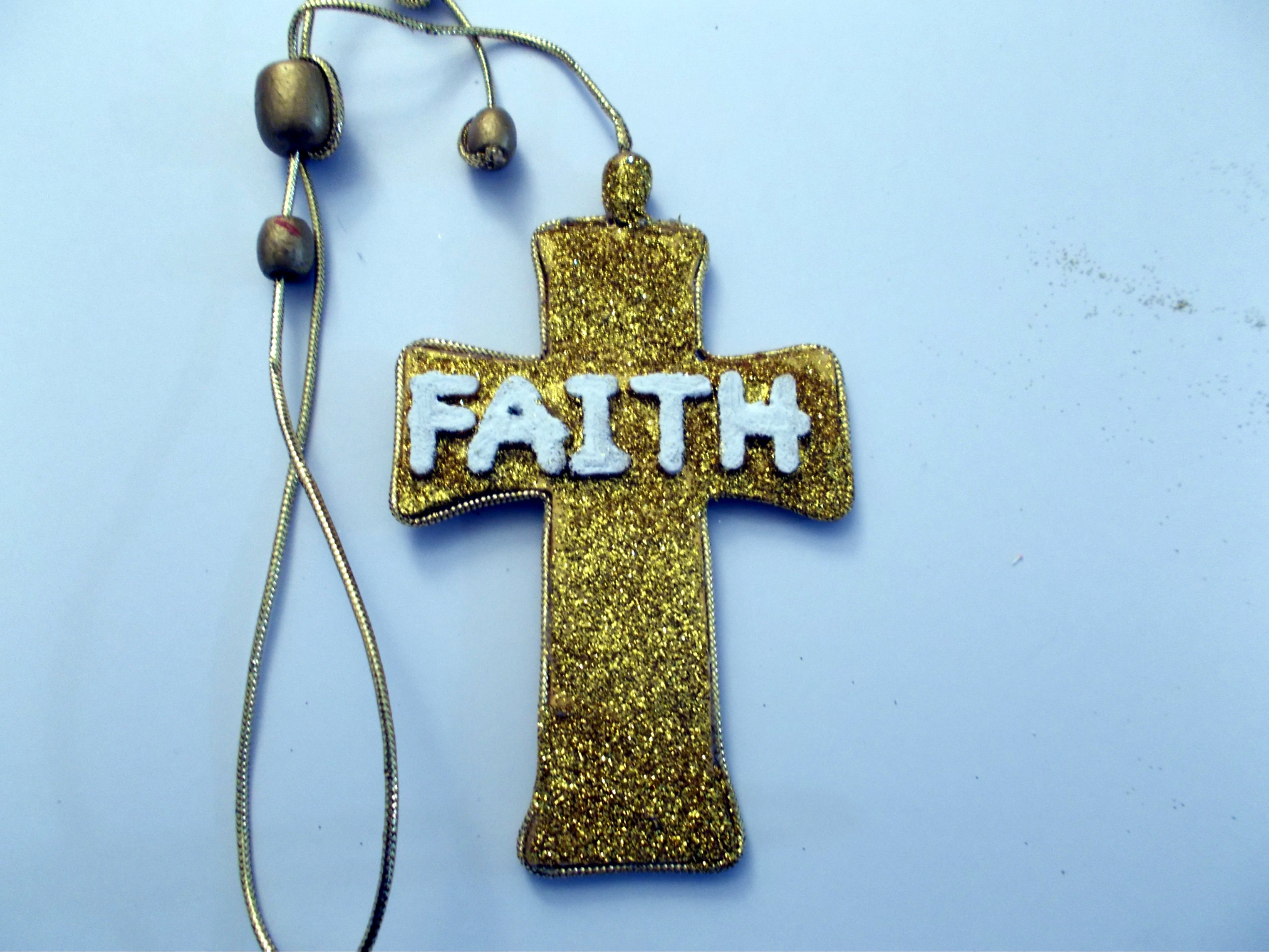 Reminder Crosses Bold Gold with Red